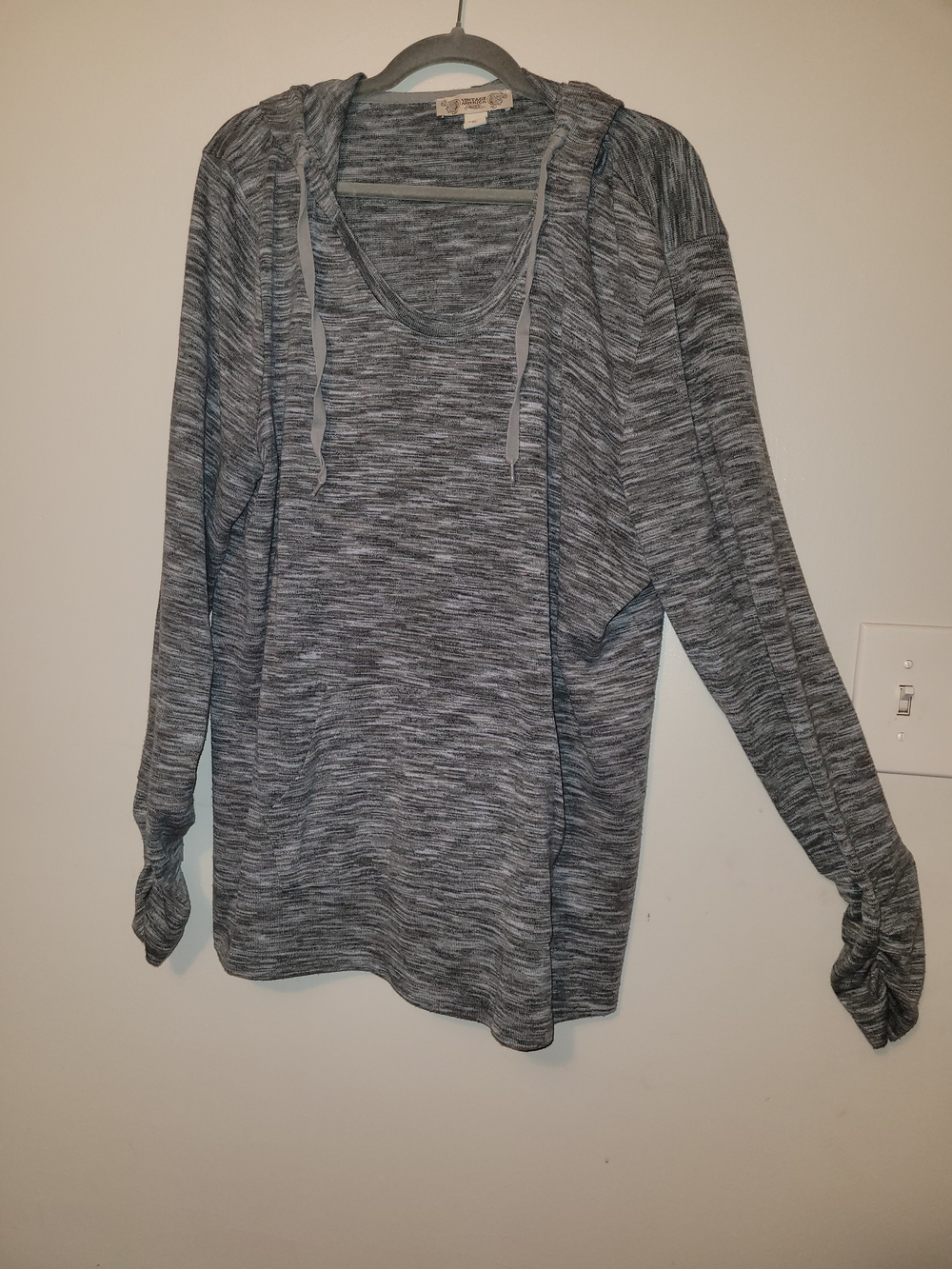 Vintage America Heathered Gray Hooded Pullover